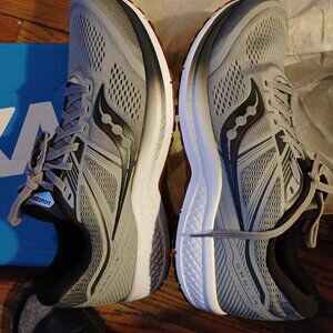 Saucony tennis shoes size 10 and 1/2